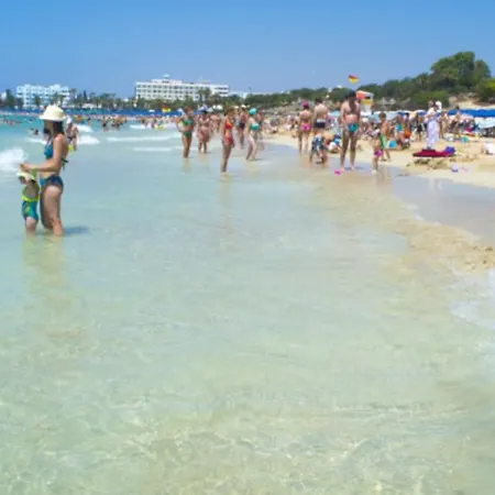Cyprus Minutes From The Beach, 1197 * 普罗塔拉斯
